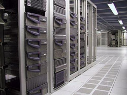 les DataCenters Google sont constitu&eacute;s par des immeubles enti&egrave;rement remplis de PC connect&eacute;s en r&eacute;seau qui se partagent le traitement des donn&eacute;es